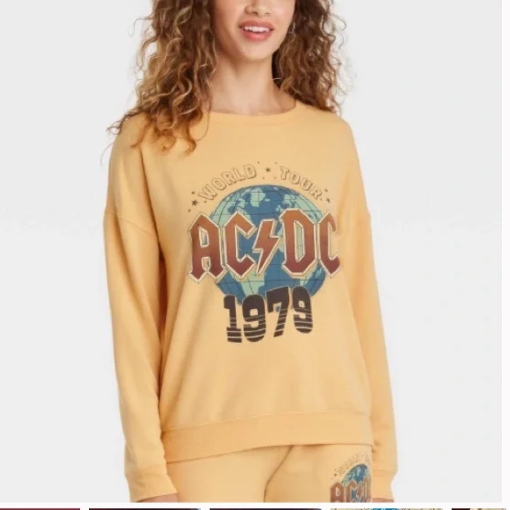 Ac/dc Womens long sleeve graphic lightweight sweatshirt yellow nwt size XS